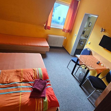 Kenner Treff Hotell Exteriör bild