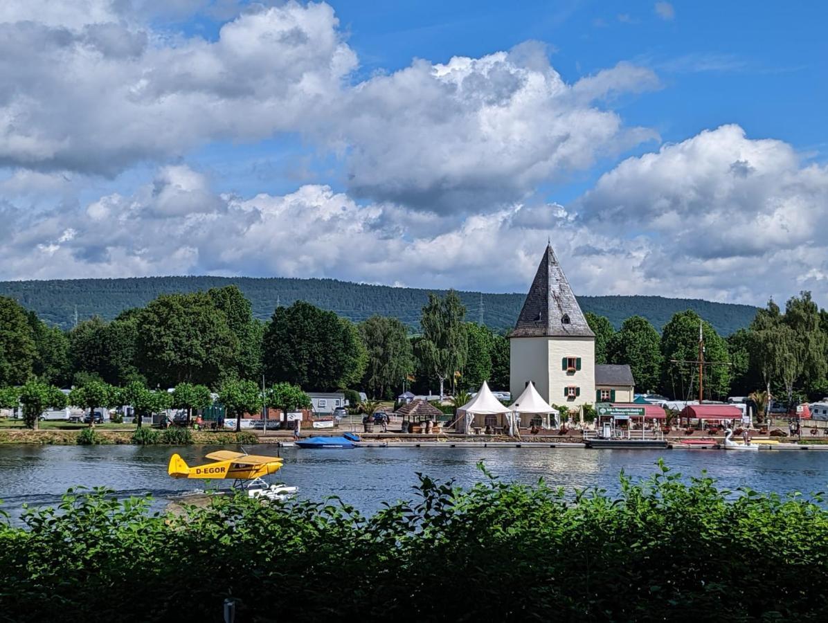 Kenner Treff Hotell Exteriör bild