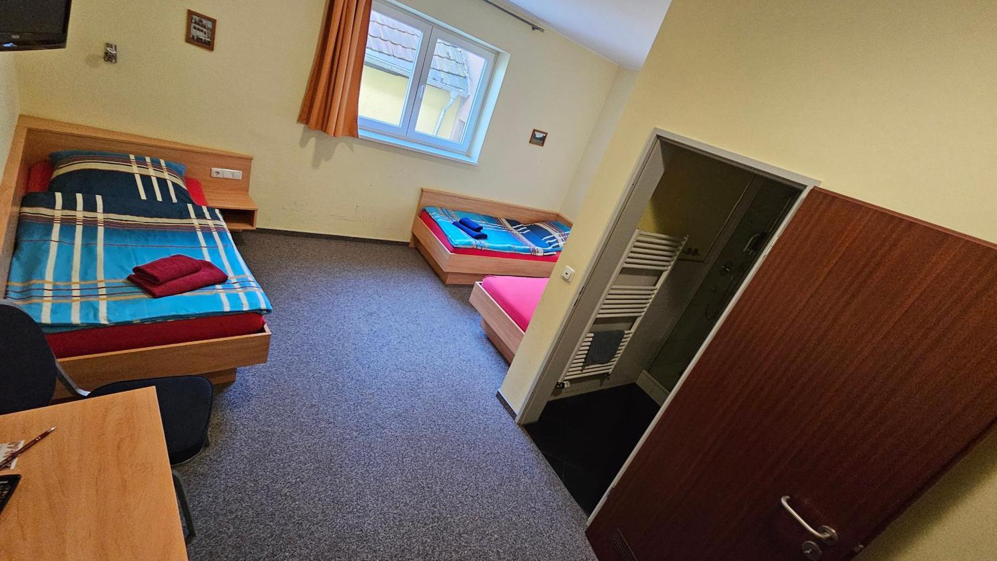 Kenner Treff Hotell Exteriör bild