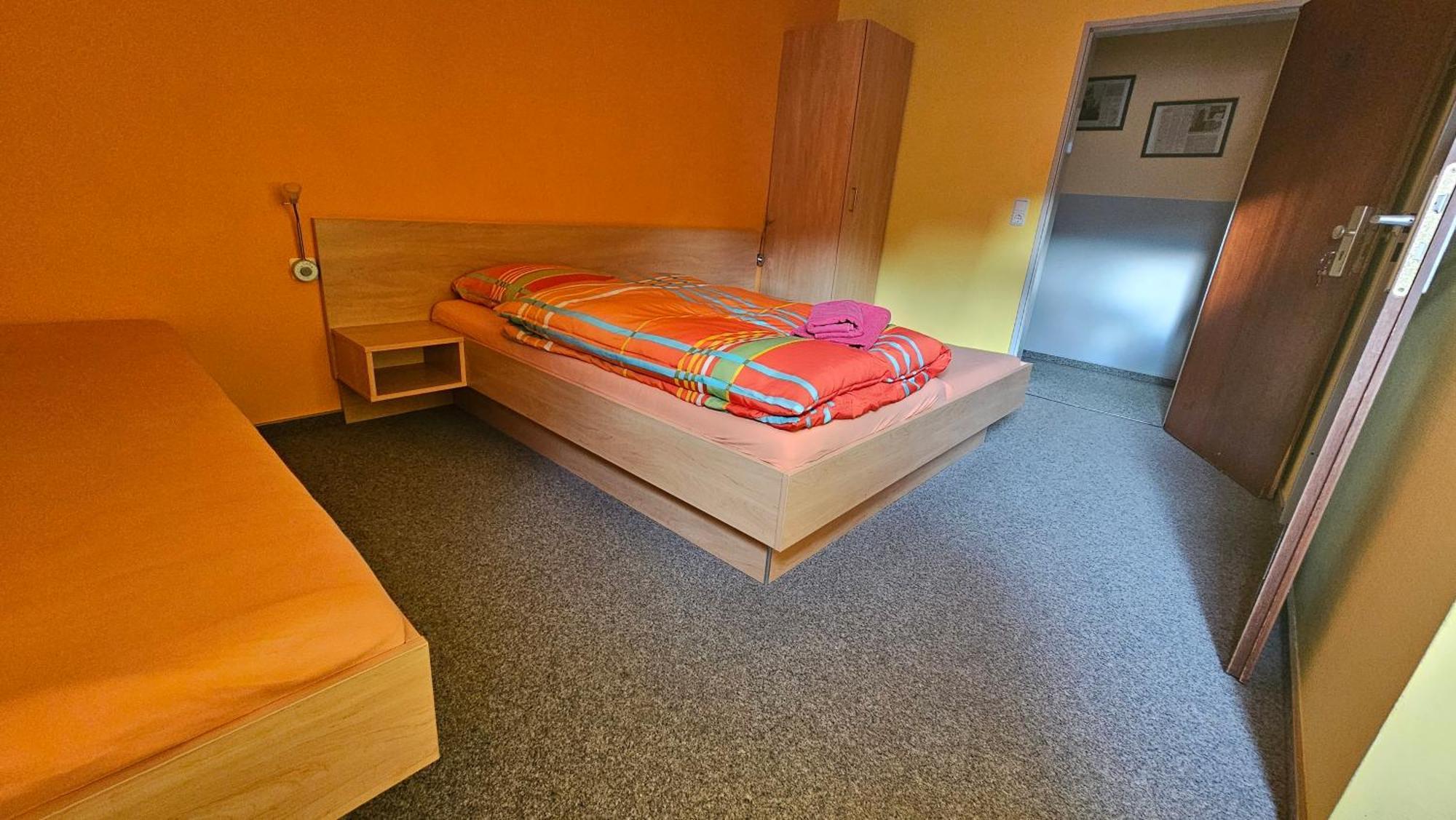 Kenner Treff Hotell Exteriör bild