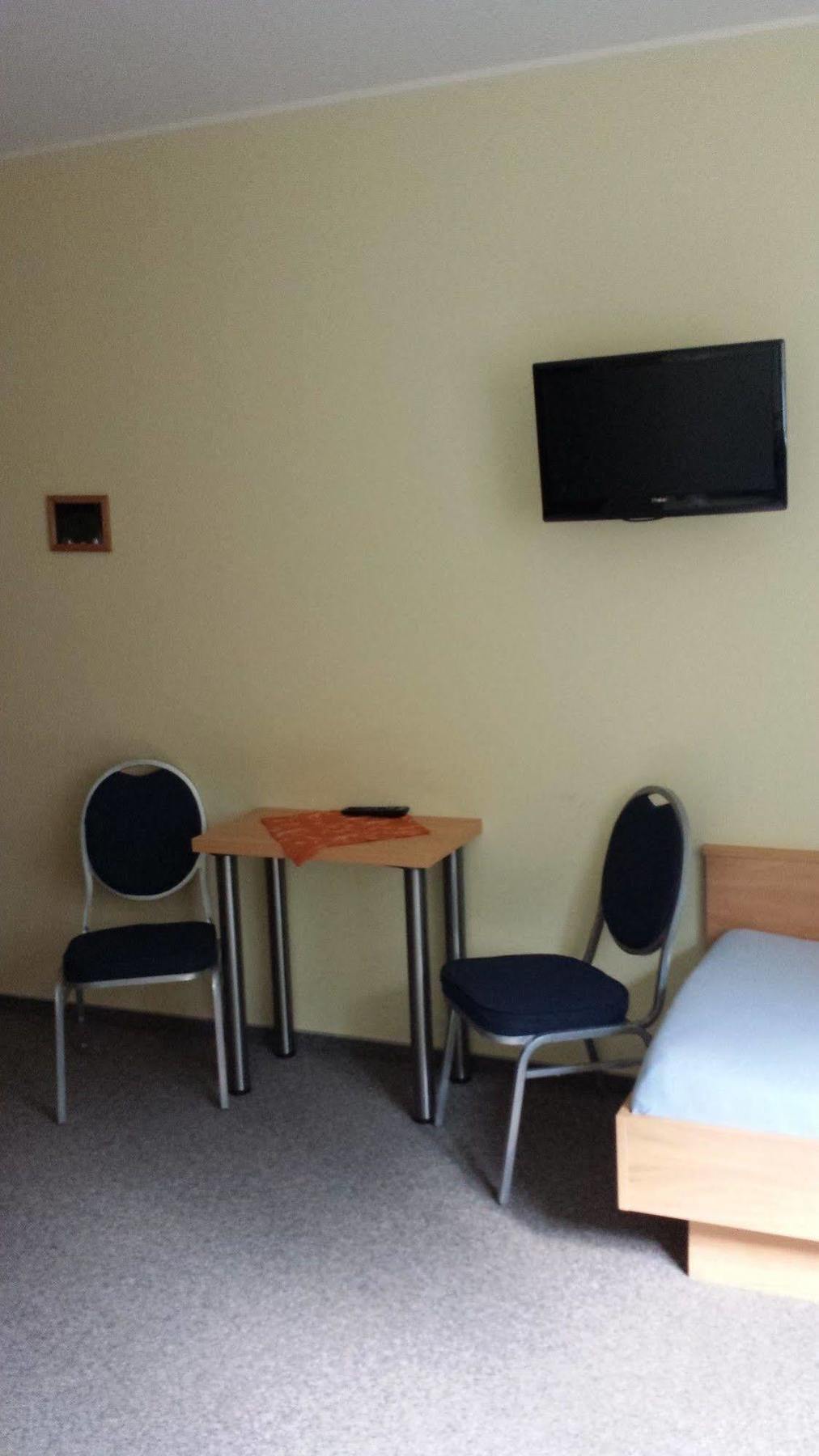 Kenner Treff Hotell Exteriör bild